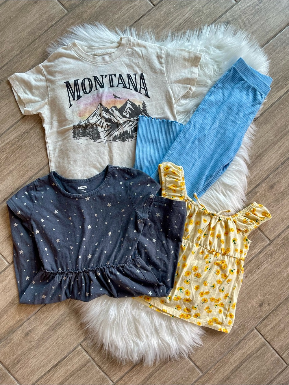 Girls Graphic T/Pant 4 Item Outfit Bundle - Cream, Blue, Navy, Yellow Size 8